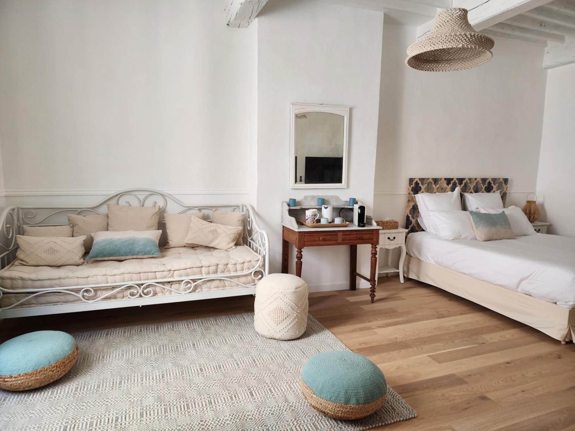 La Belle Histoire Bed & Breakfast Claviers Bagian luar foto