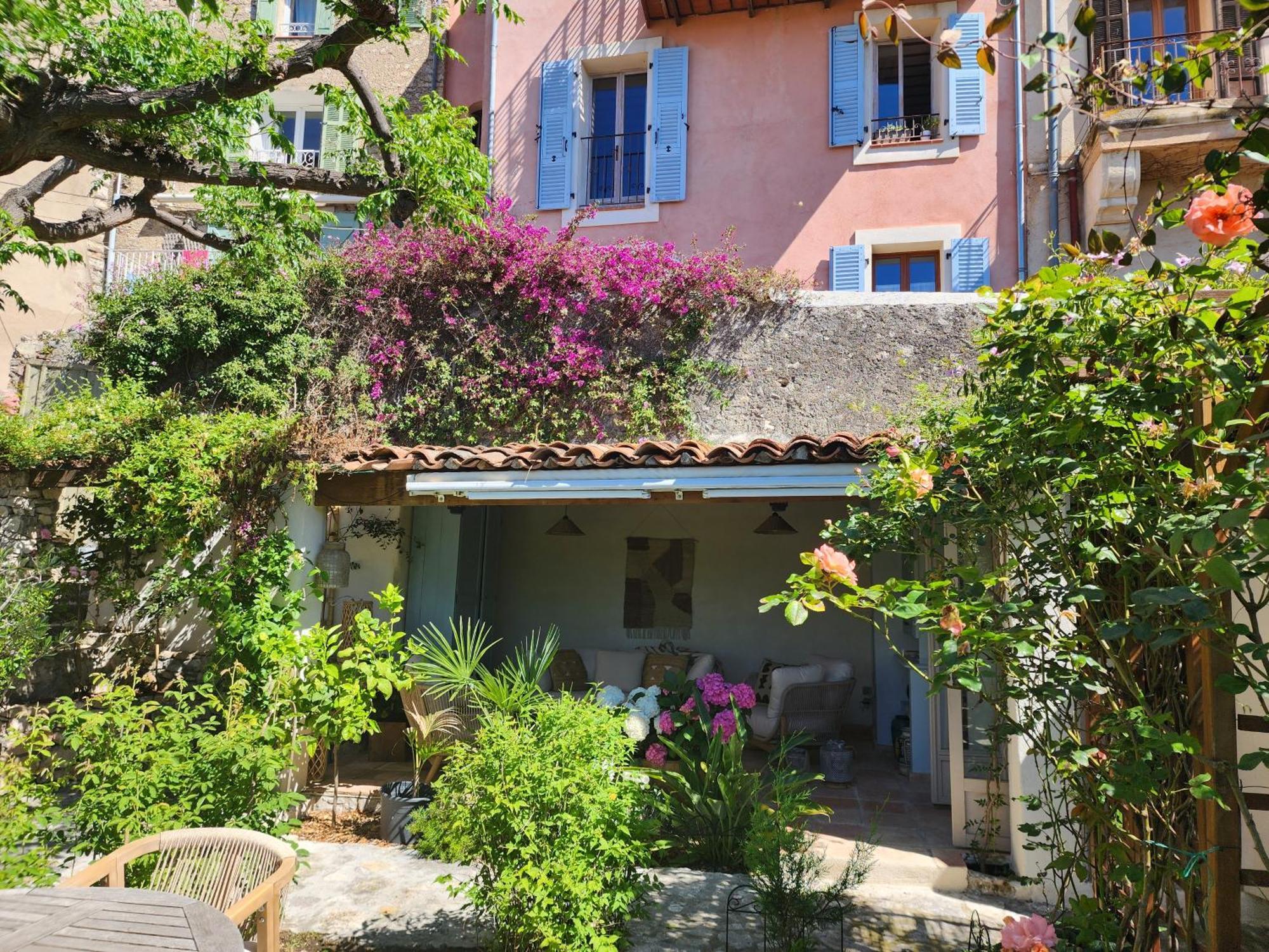 La Belle Histoire Bed & Breakfast Claviers Bagian luar foto