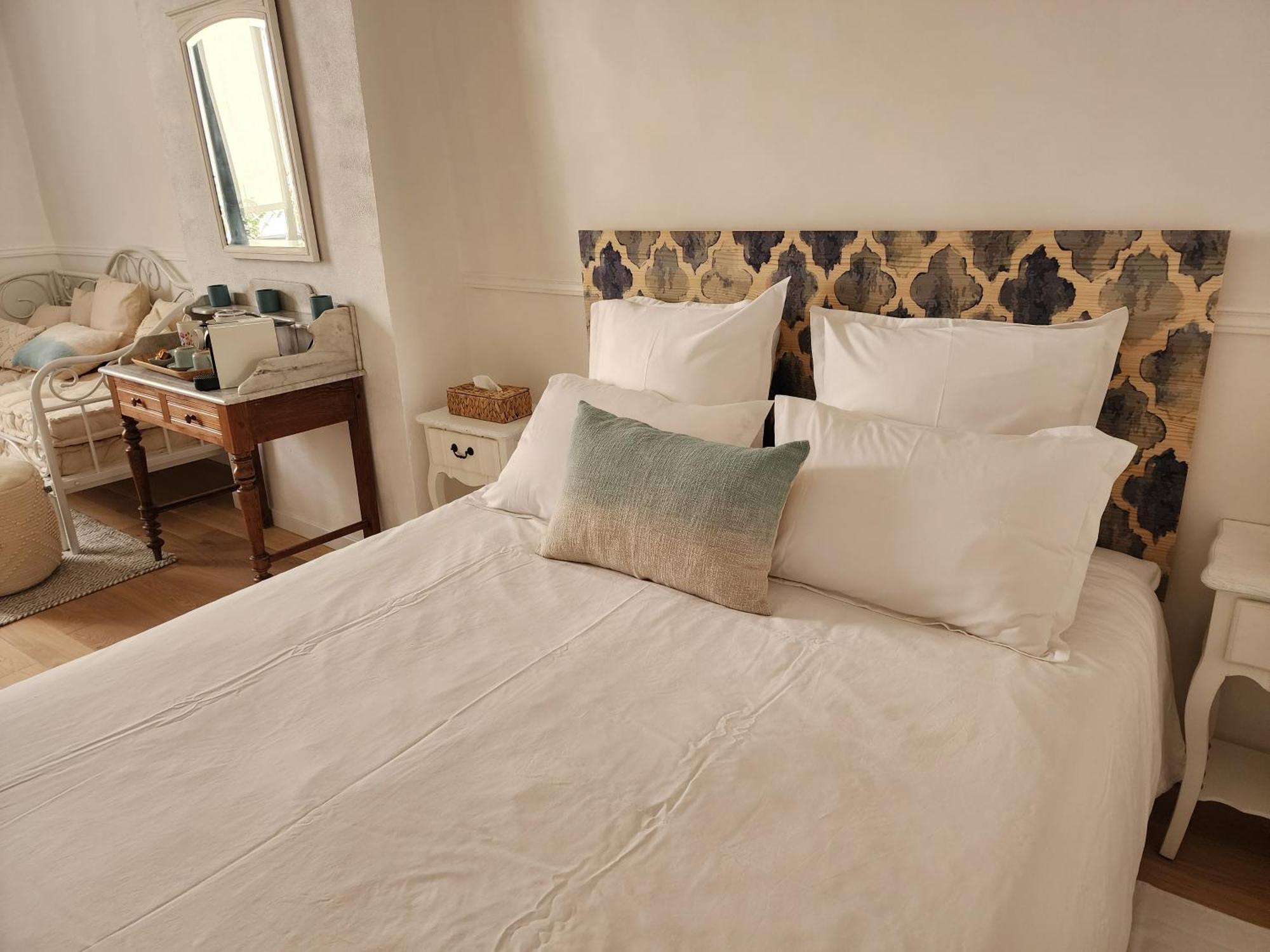 La Belle Histoire Bed & Breakfast Claviers Bagian luar foto